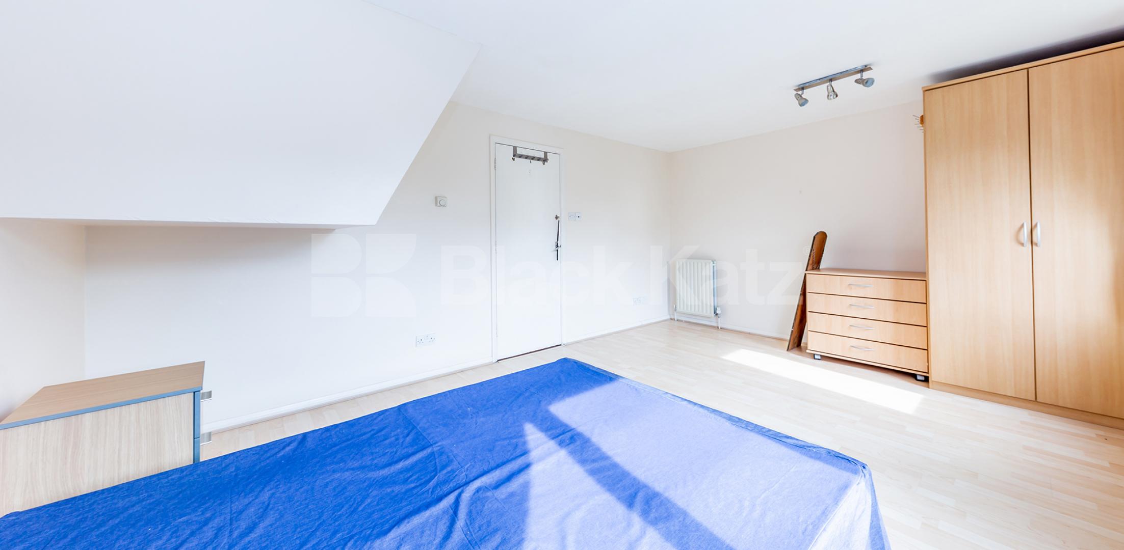 			UNDER OFFER!, 4 Bedroom, 1 bath, 1 reception House			 Bunning Way, CALEDONIAN ROAD - KINGS CROSS